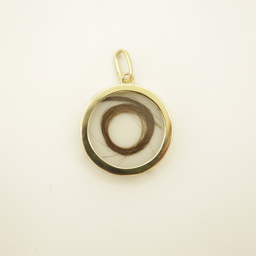 médaille or cheveux medaille souvenir or medaille cheveux souvenir pendentif cheveux or pendentif meche cheveux