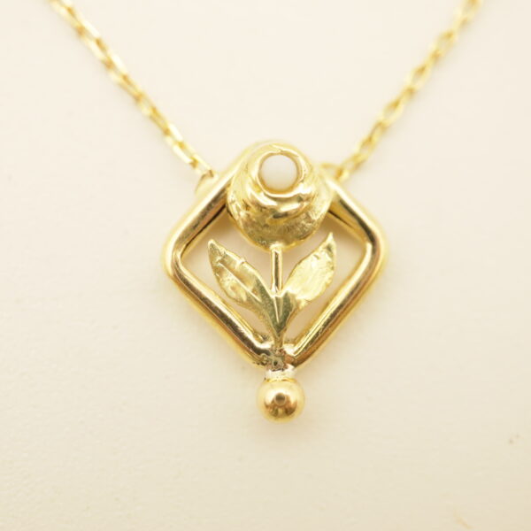 collier upcyclé fleur collier or recyclé collier ancien fleur collier or porcelaine collier noces porcelaine bijou 20 ans mariage