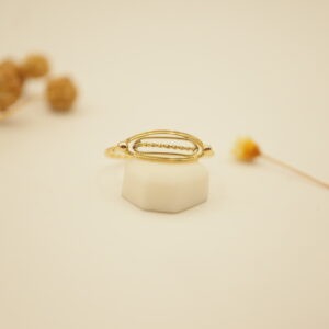 bague en or avec motif ancien upcyclé